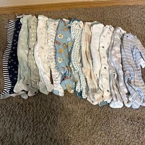 LOT of gender neutral baby sleepers (newborn)